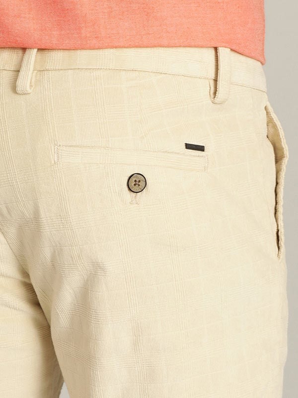 Indian Terrain Men's Slim Fit Self Design Off White Trousers